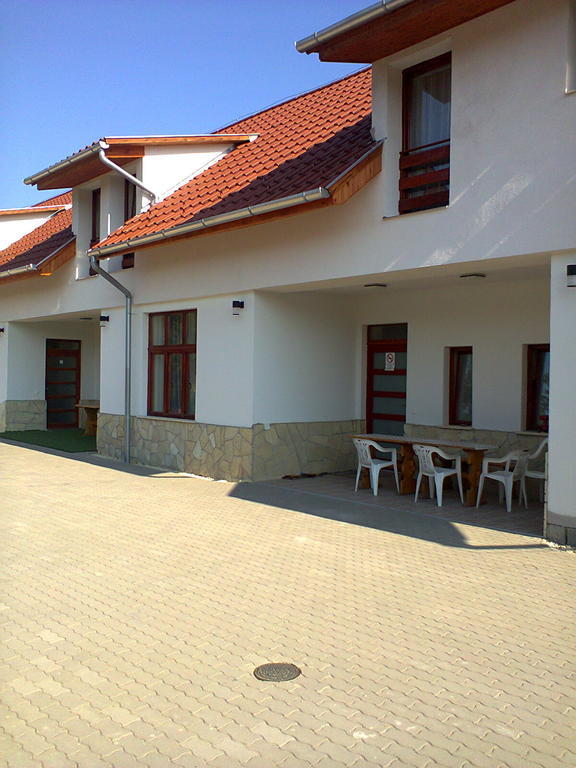 Abaújszántó Aba Vezer Vendeghaz酒店 外观 照片